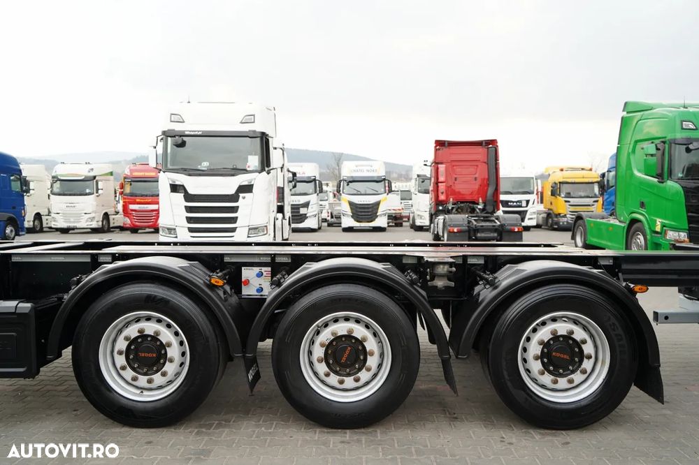 Kögel SEMIREMORCĂ CONTAINER / UNIVERSAL / SPATE EXTENSIBIL / PENTRU TOATE CONTAINERELE - 19