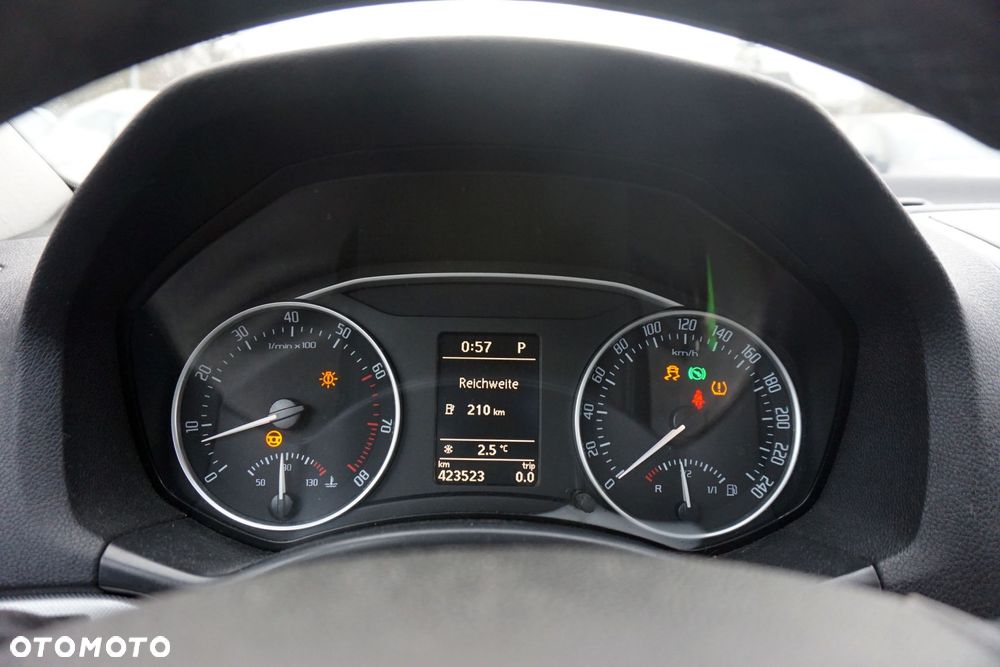 LICZNIK ZEGARY OCTAVIA II LIFT 1.4 TSI 1Z0920843K SKODA 2008-2013 - 1