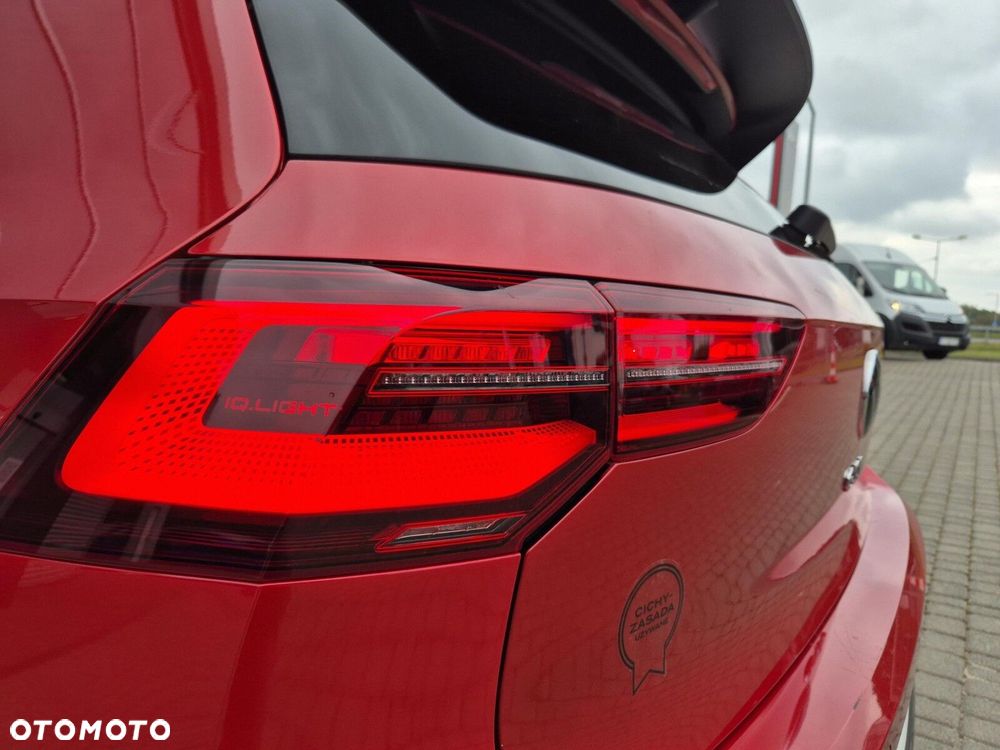 Volkswagen Golf - 37