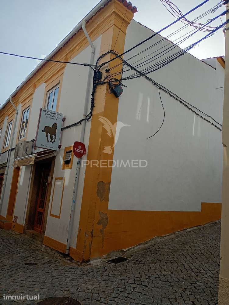 Moradia 1º andar - Grande imagem: 3/3