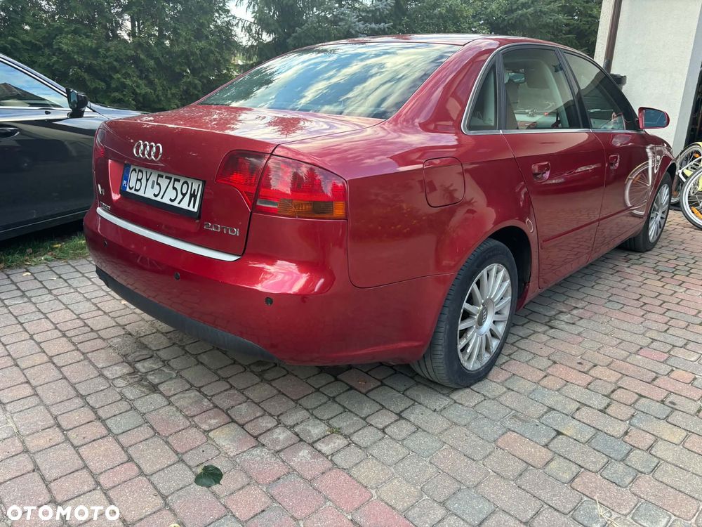 Audi A4 Limousine - 6