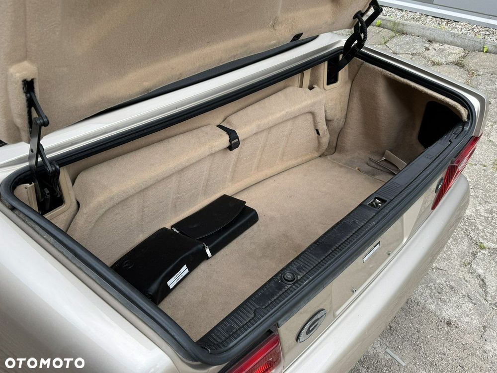 Mercedes-Benz SL 500 - 26