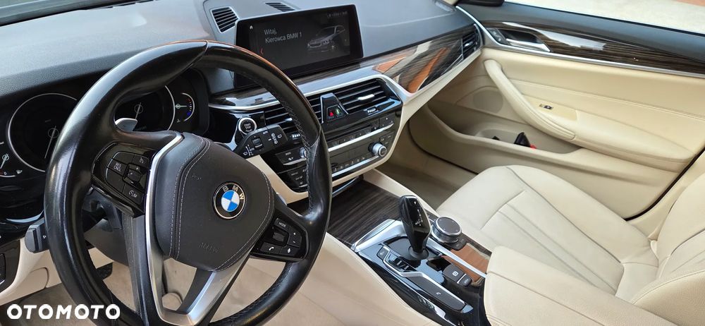 BMW Seria 5 520d Luxury Line - 16