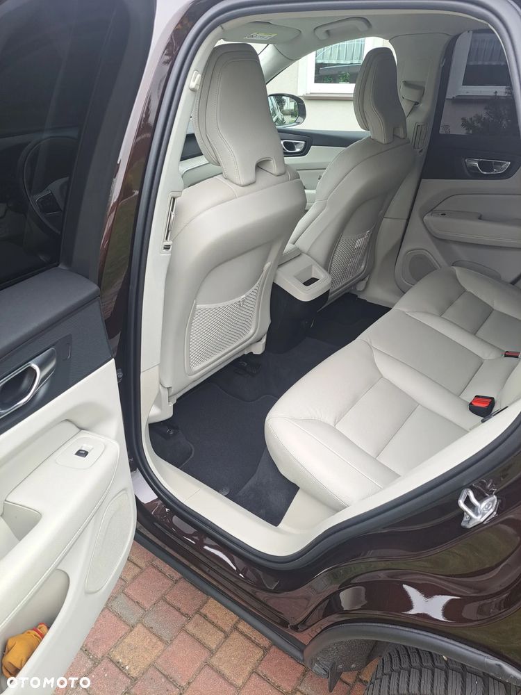 Volvo XC 60 B5 D AWD Inscription - 8