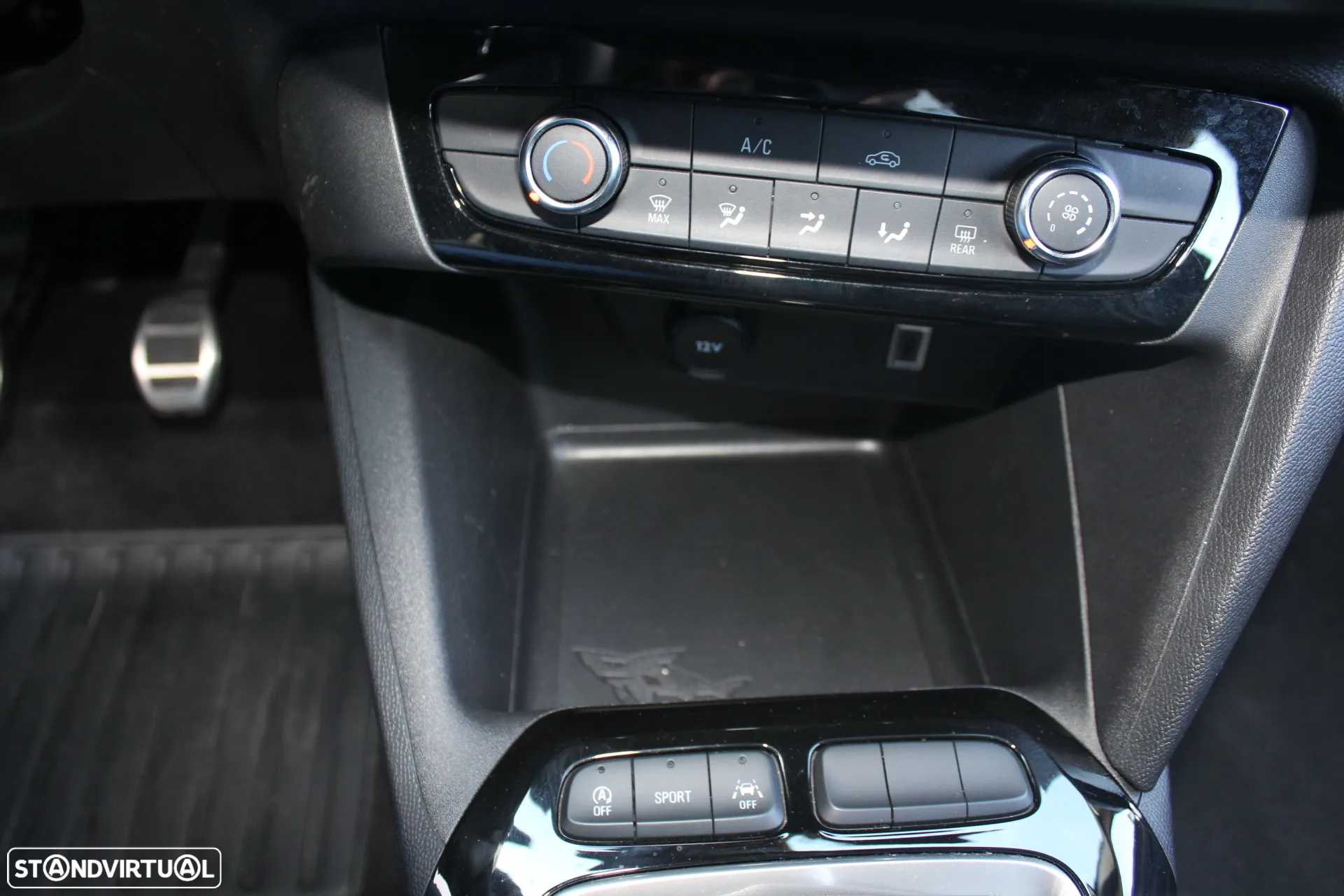 Opel Corsa 1.2 T GS - 28