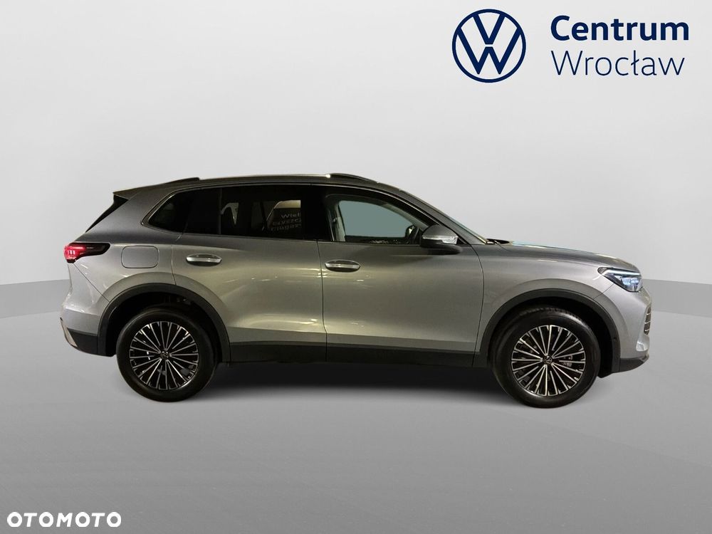 Volkswagen Tiguan - 4