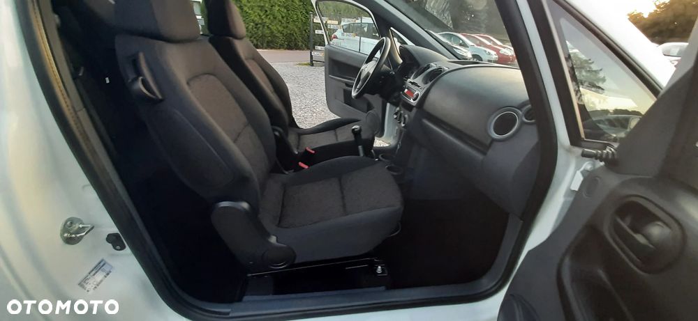 Mitsubishi Colt - 36