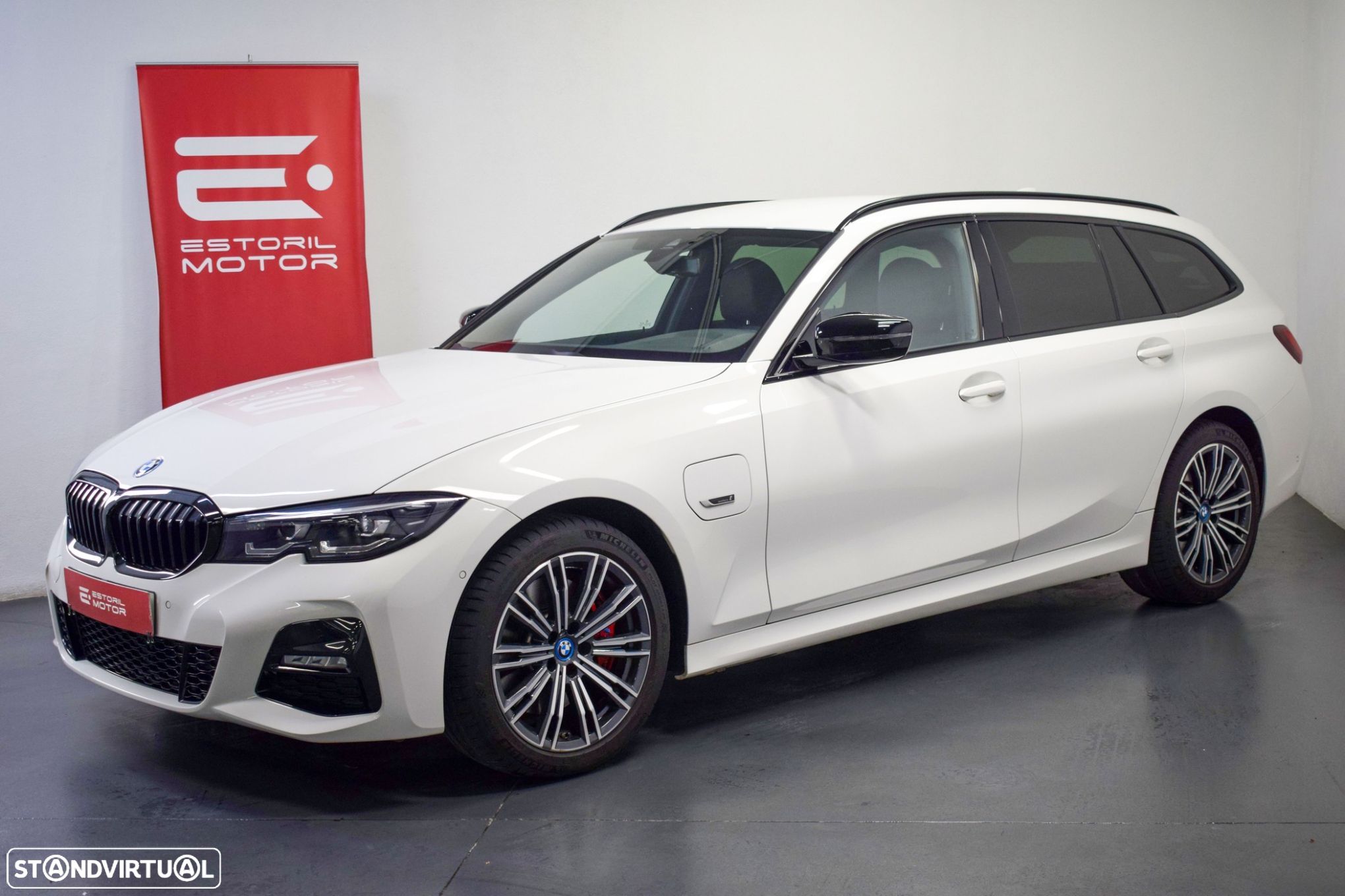 BMW 330 e Touring Pack M Auto - 1