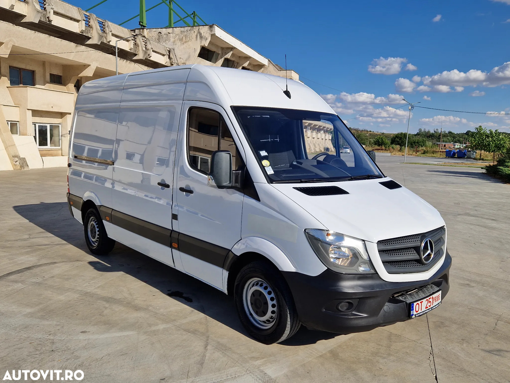 Mercedes-Benz Sprinter - 3