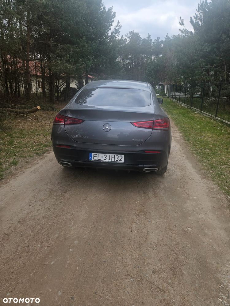 Mercedes-Benz GLE 300 d 4-Matic - 3