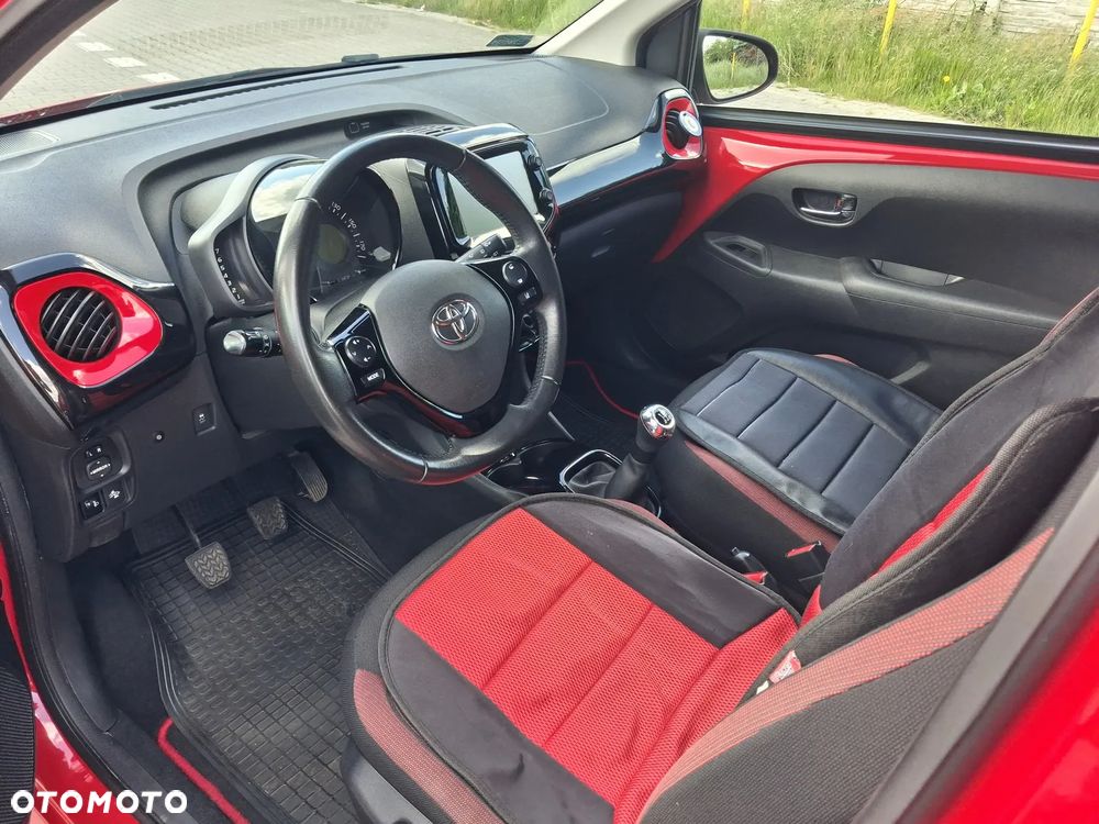 Toyota Aygo x-cite - 12