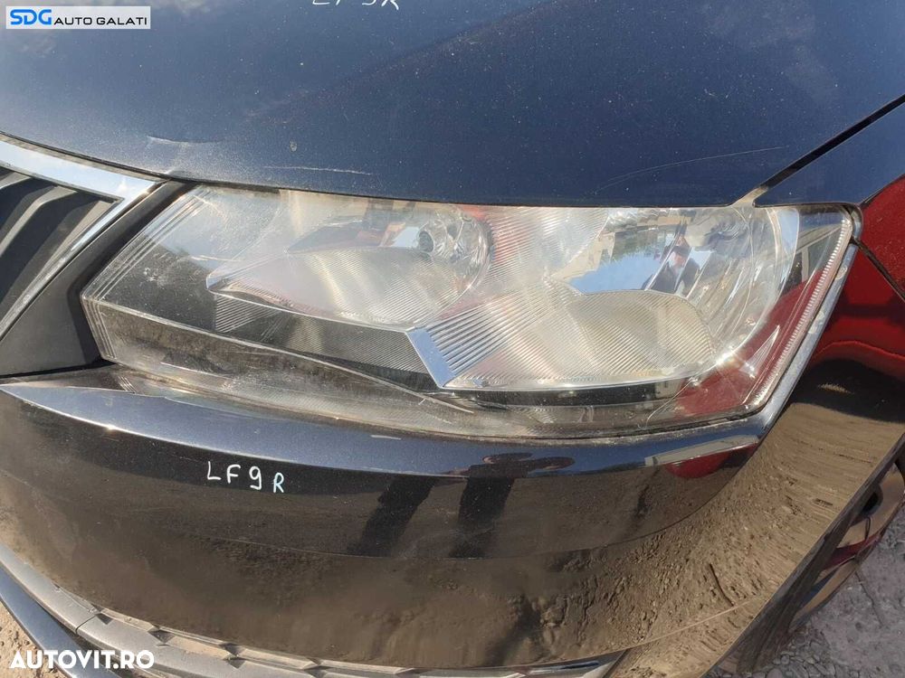 Far Stanga Skoda Rapid 2012 - 2017 Cod 5JC941017 [C1569] - 1