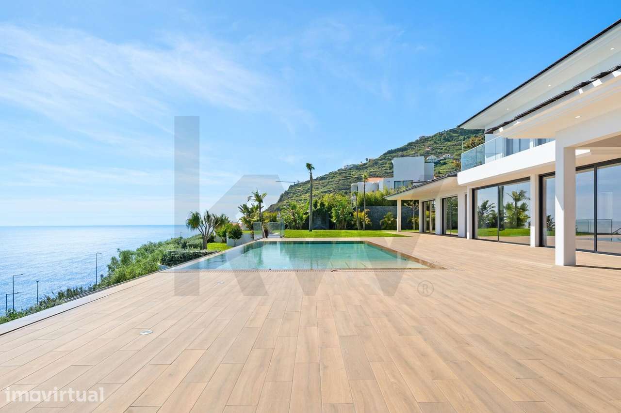 Moradia Contemporânea de Luxo com 5 Quartos | Arco da Calheta, Madeira - Grande imagem: 2/60