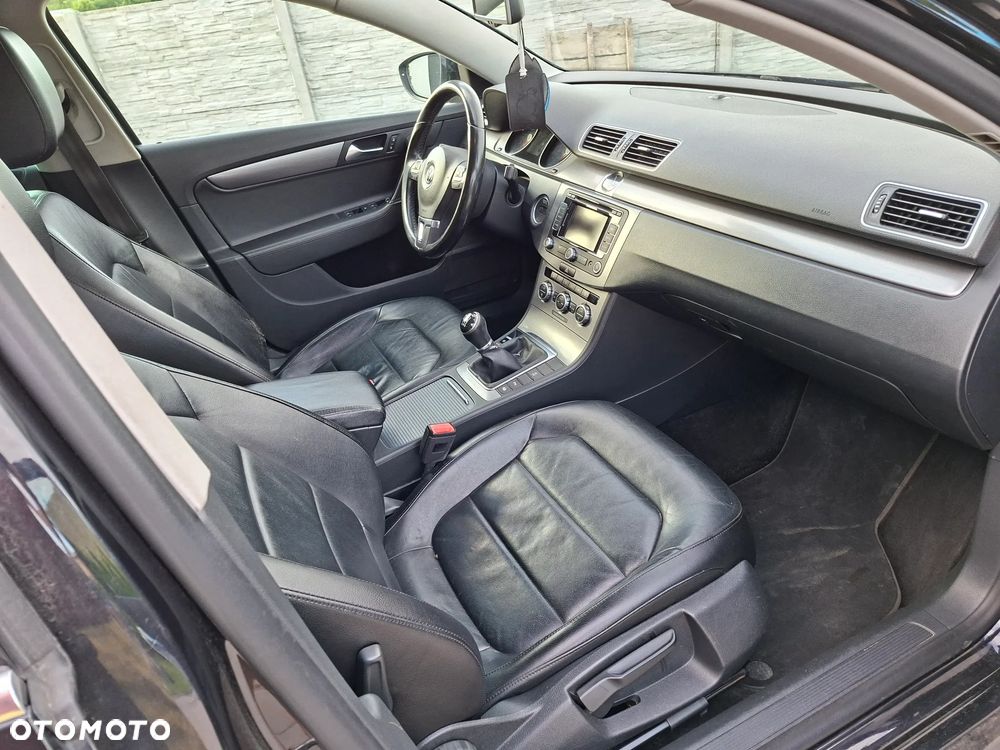 Volkswagen Passat 2.0 TDI 4Mot Highline - 14