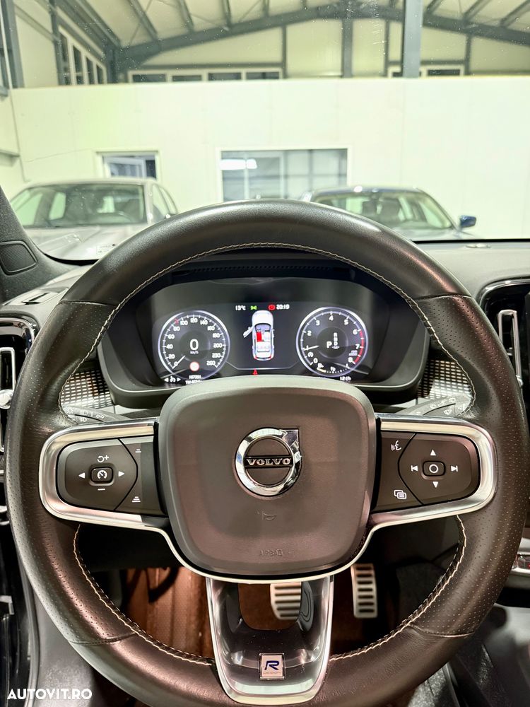 Volvo XC 40 T3 Geartronic RDesign - 10