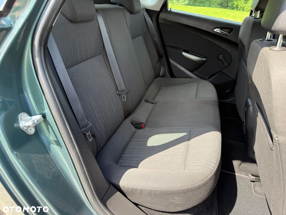 Opel Astra 1.6 Color Edition - 12