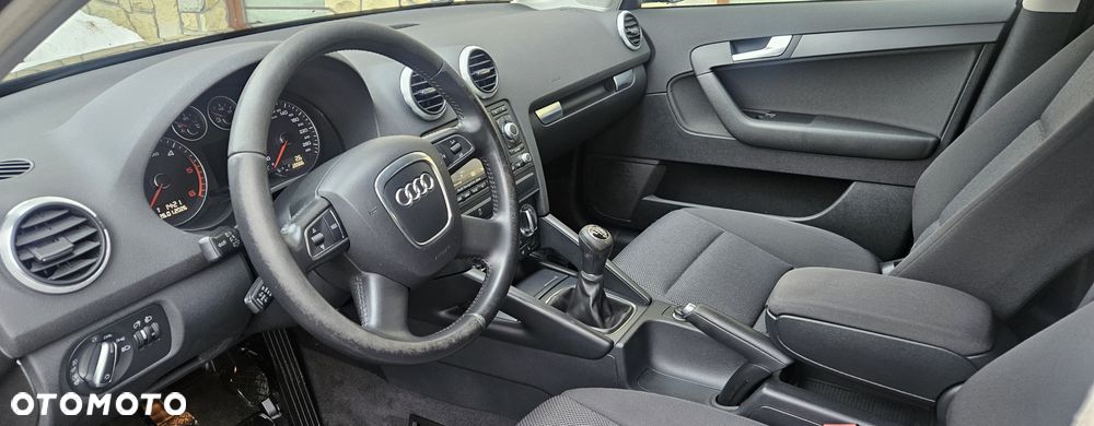 Audi A3 Sportback 2.0 TDI Attraction - 24