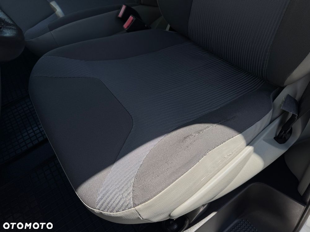 Opel Vivaro - 9