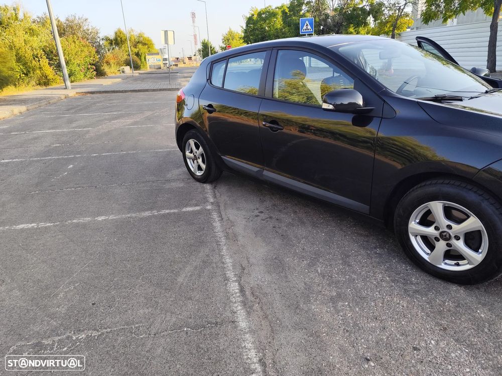 Renault Mégane 1.5 dCi Confort - 3