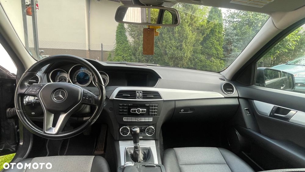 Mercedes-Benz Klasa C 180 BlueEFFICIENCY Avantgarde - 6