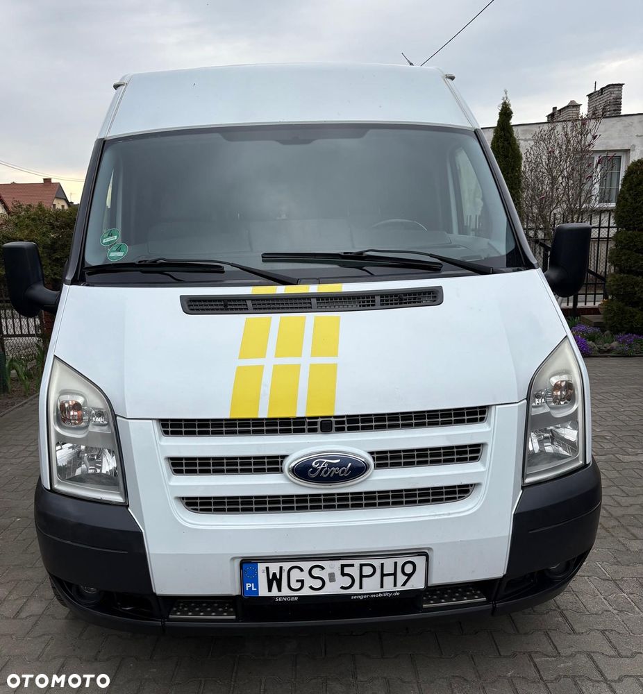 Ford Transit - 1