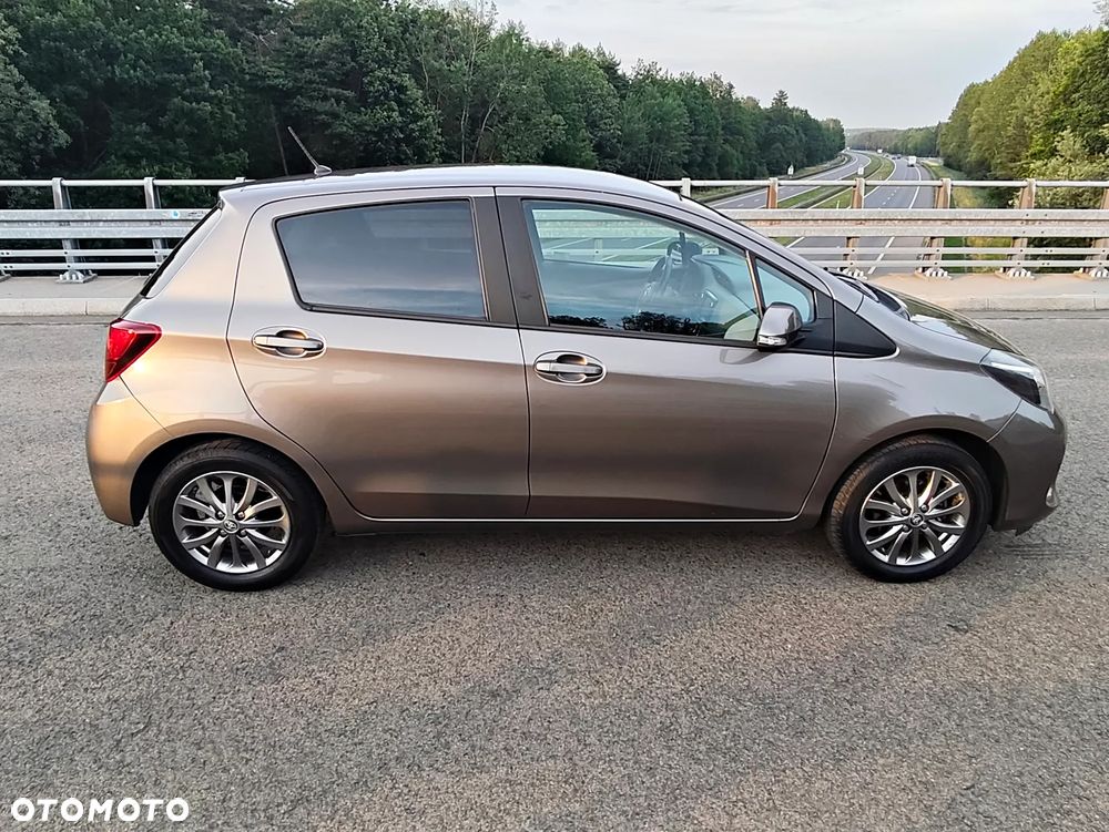 Toyota Yaris 1.33 Premium - 9