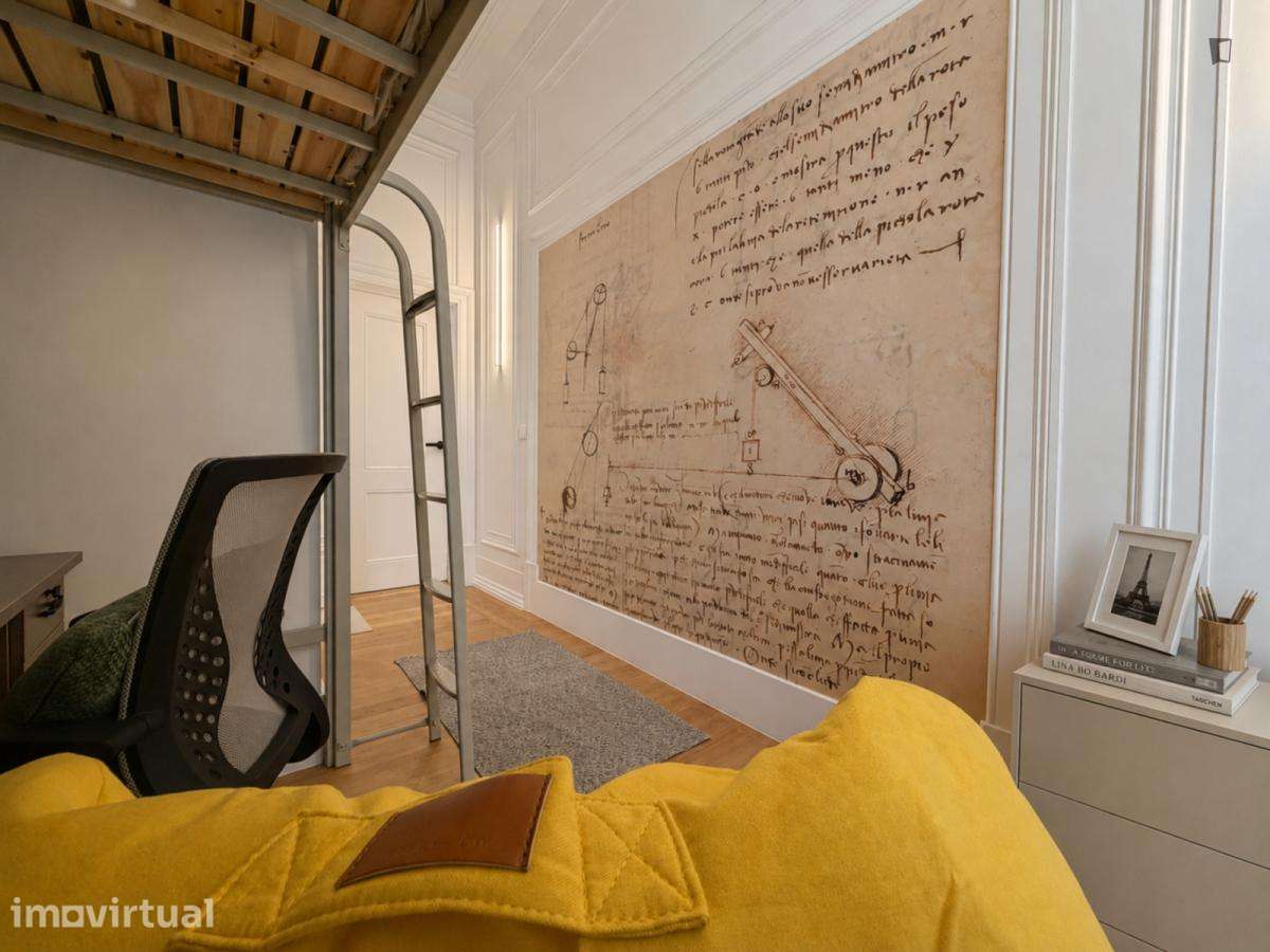 Quarto - localizado em Intendente Lisbon - Grande imagem: 4/16