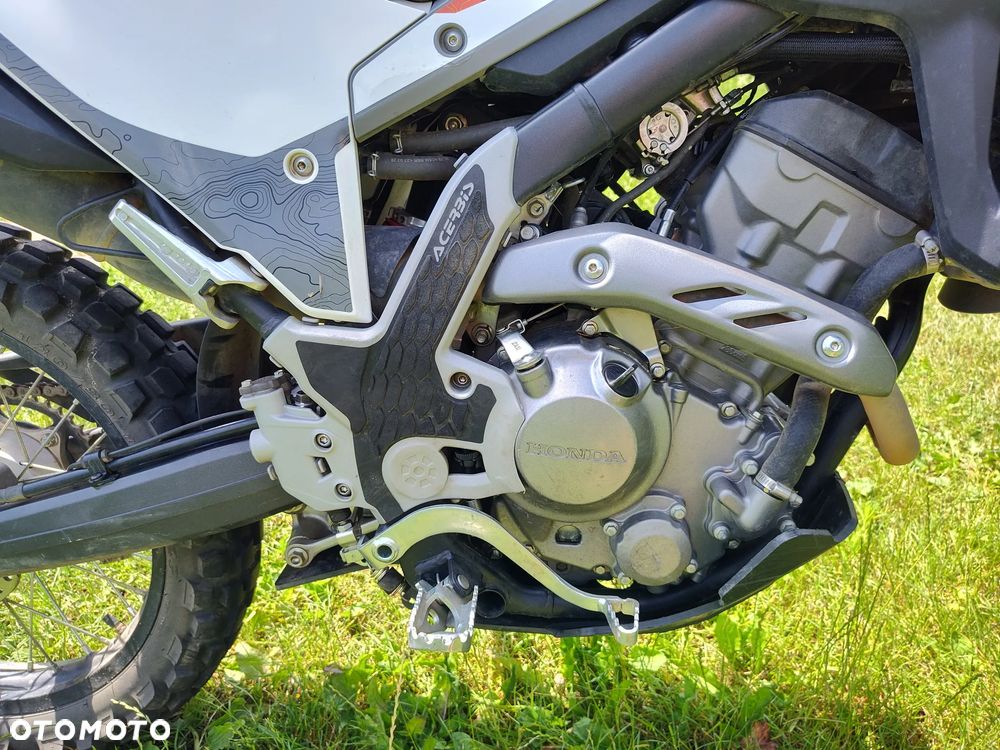 Honda CRF - 11