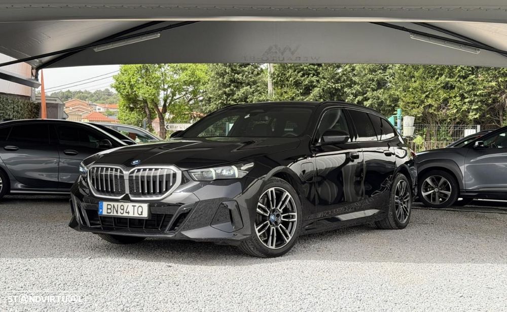 BMW 530 e Pack Desportivo M - 1