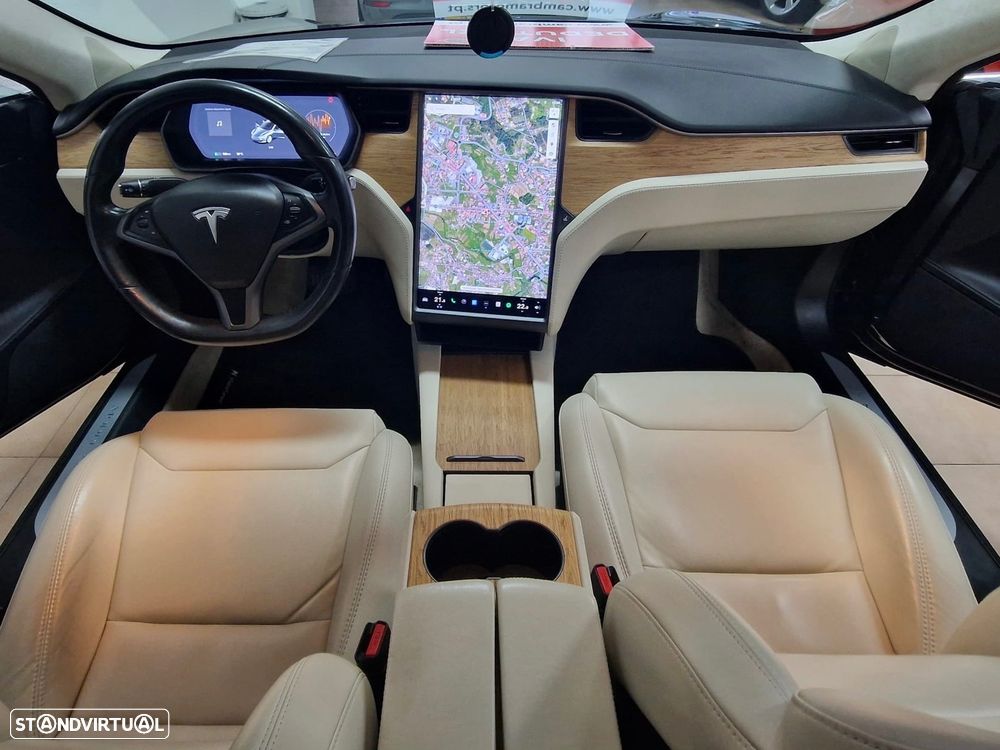 Tesla Model S - 13