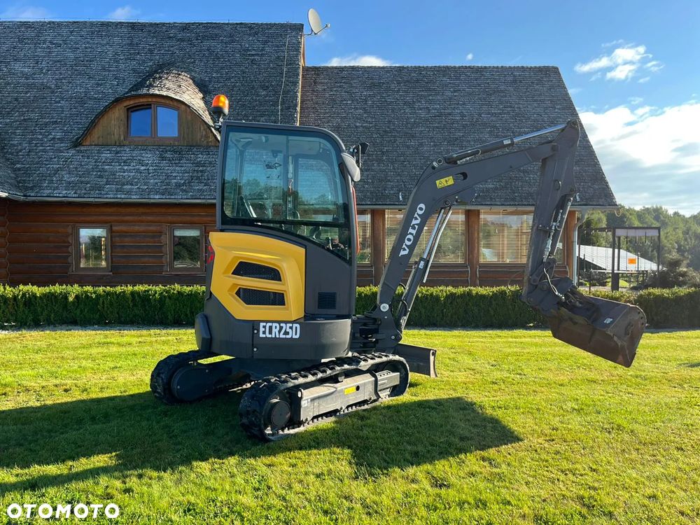 Volvo ECR25D - 16