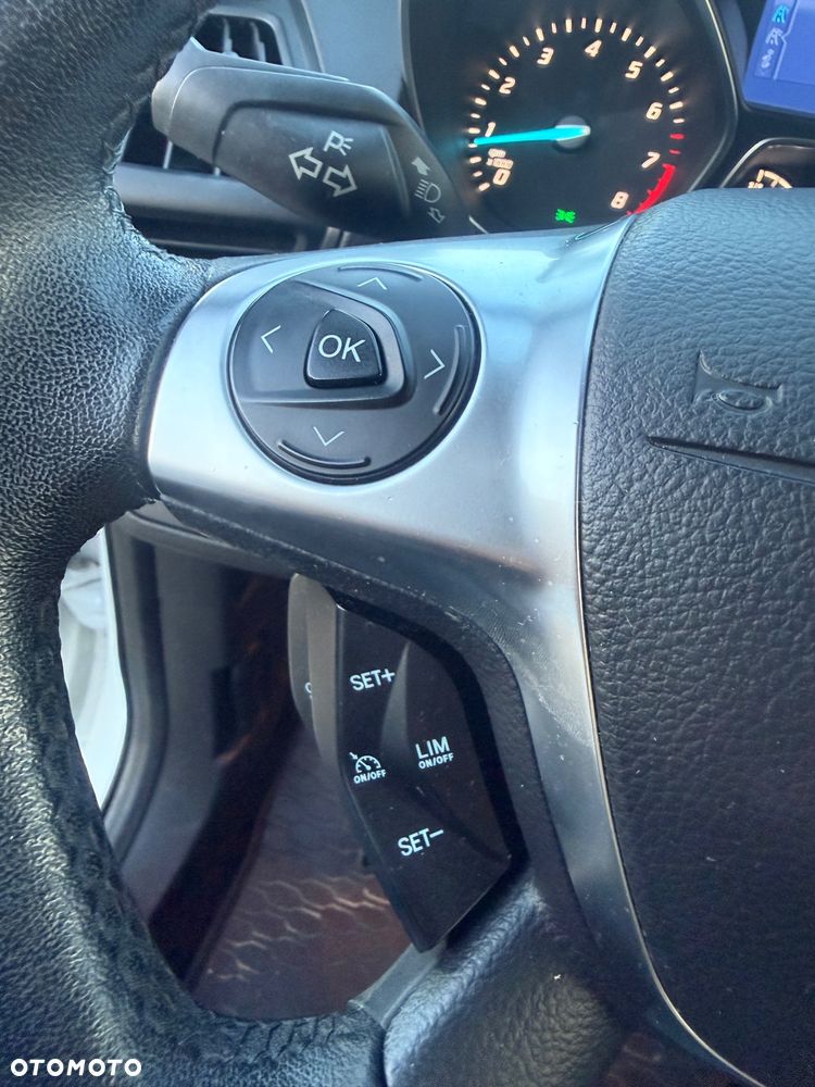 Ford Kuga - 21
