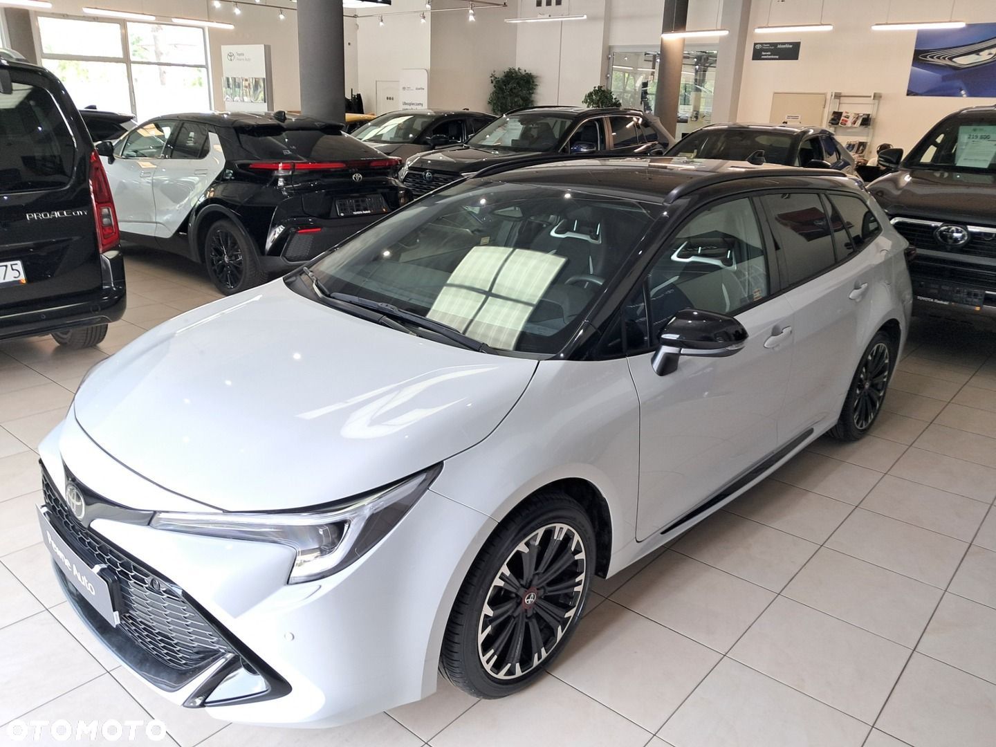 Toyota Corolla 2.0 Hybrid GR Sport - 1