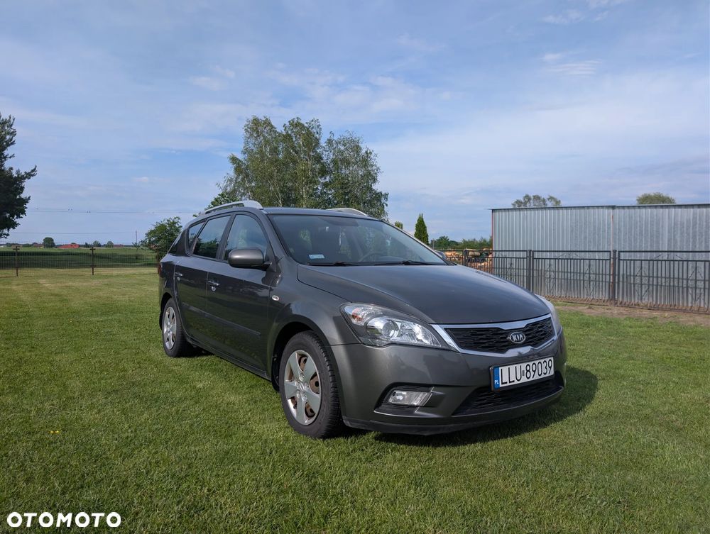 Kia Ceed 1.6 Crdi Comfort - 1