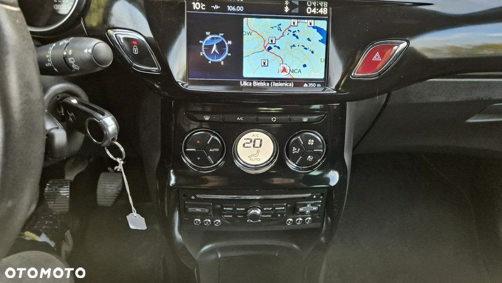 Citroën DS3 e-HDi 90 FAP SoChic - 17