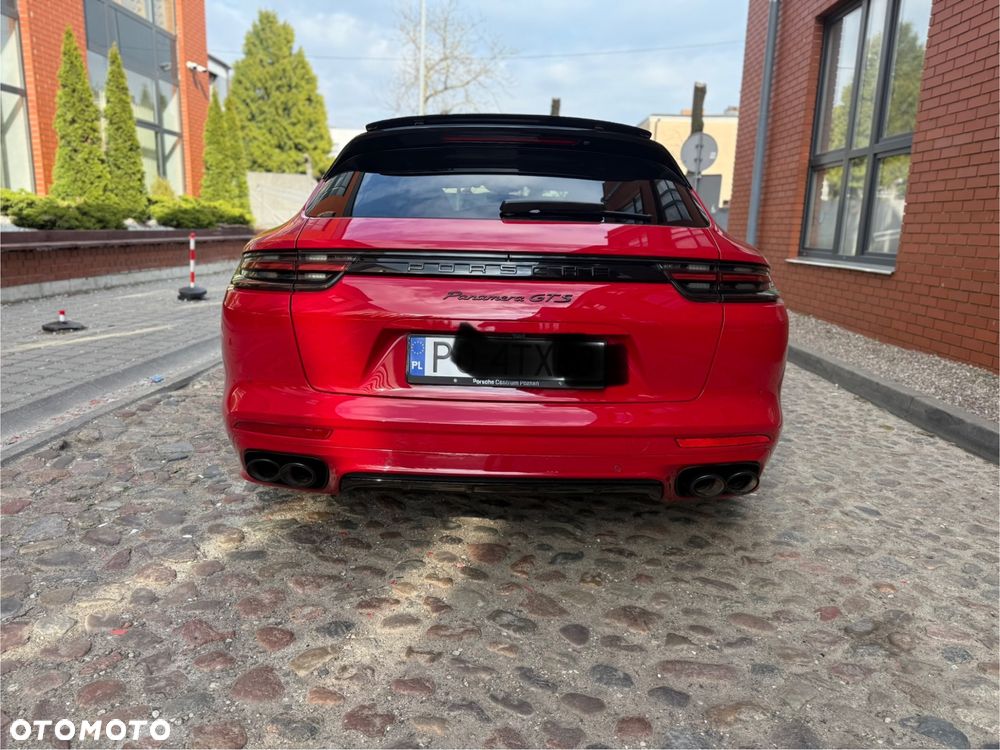 Porsche Panamera GTS GPF - 10