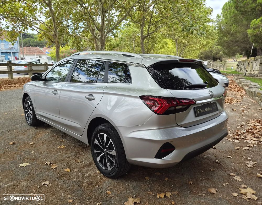 MG MG5 5 Maximal Comfort - 5