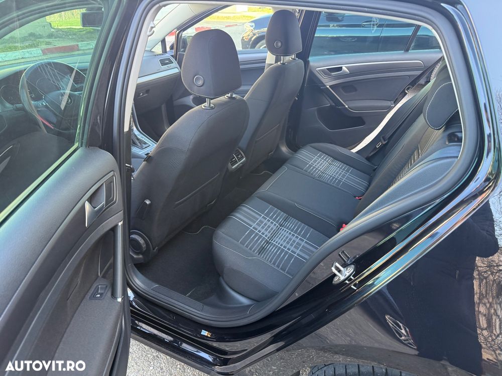Volkswagen Golf 1.6 TDI (BlueMotion Technology) DSG Comfortline - 19