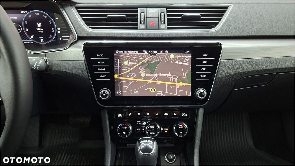 Skoda Superb 2.0 TSI Style DSG - 13