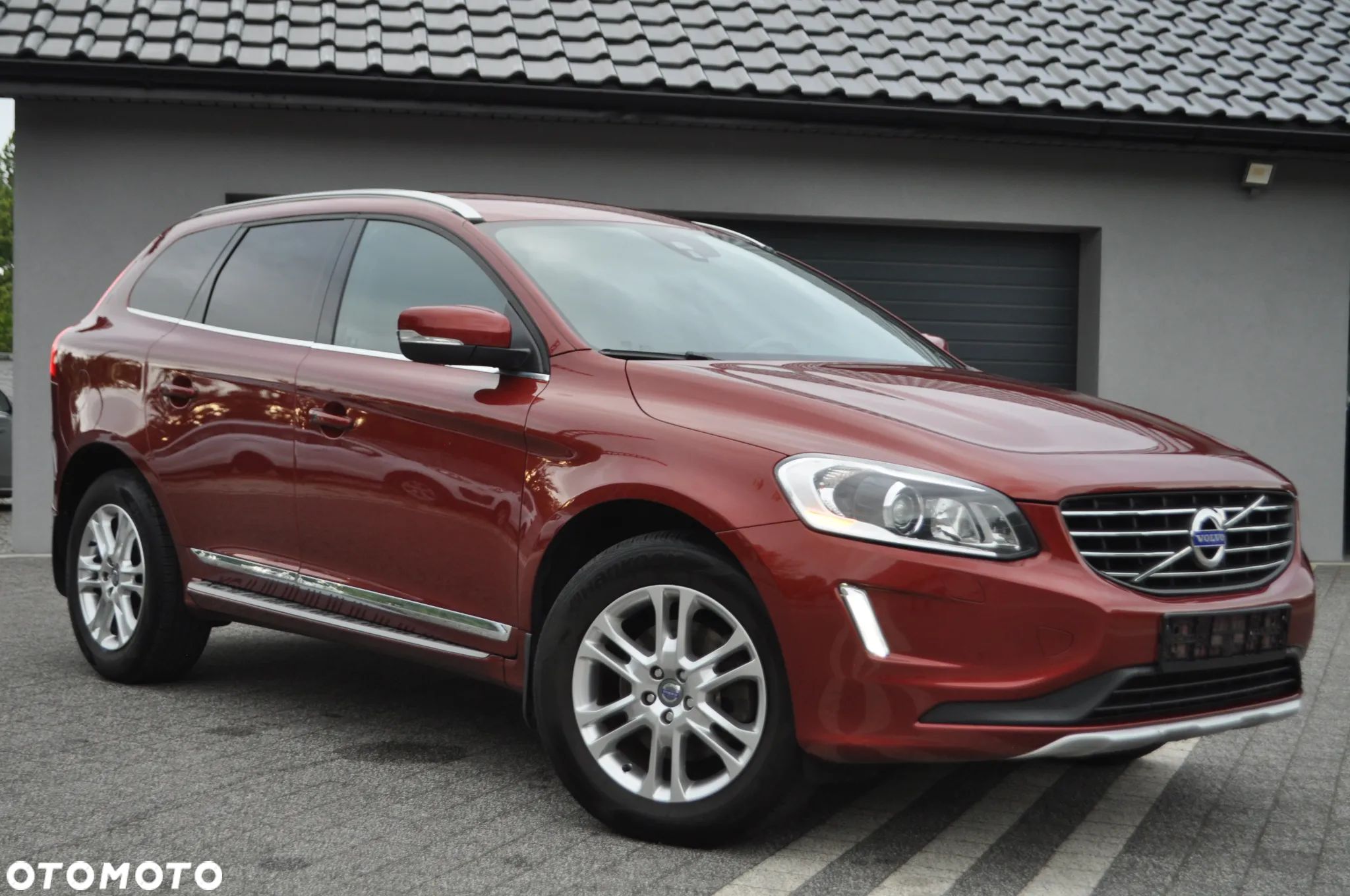 Volvo XC 60 D4 Drive-E Momentum - 1