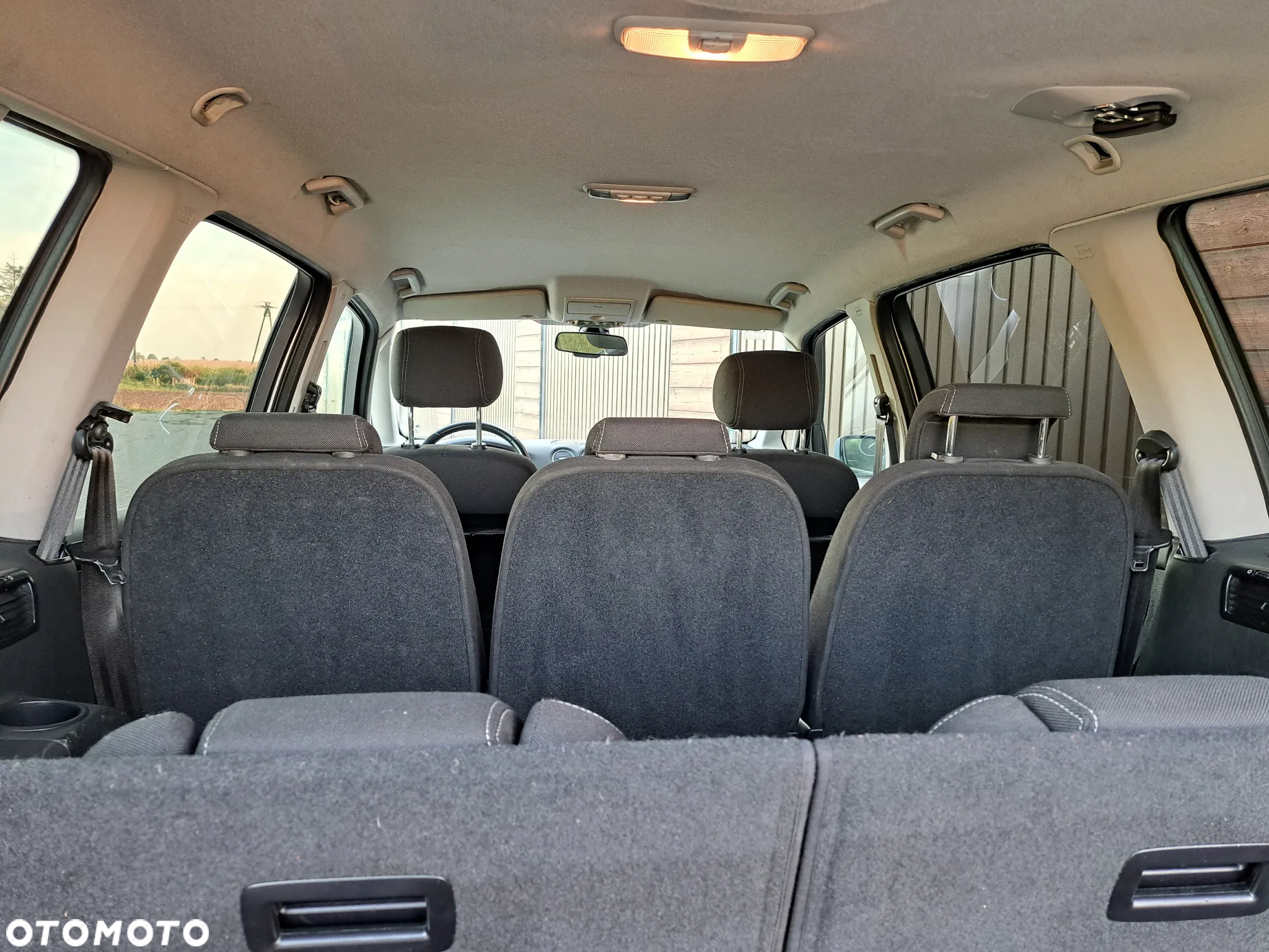 Ford Galaxy 2.0 TDCi Platinium X (Titanium) - 34