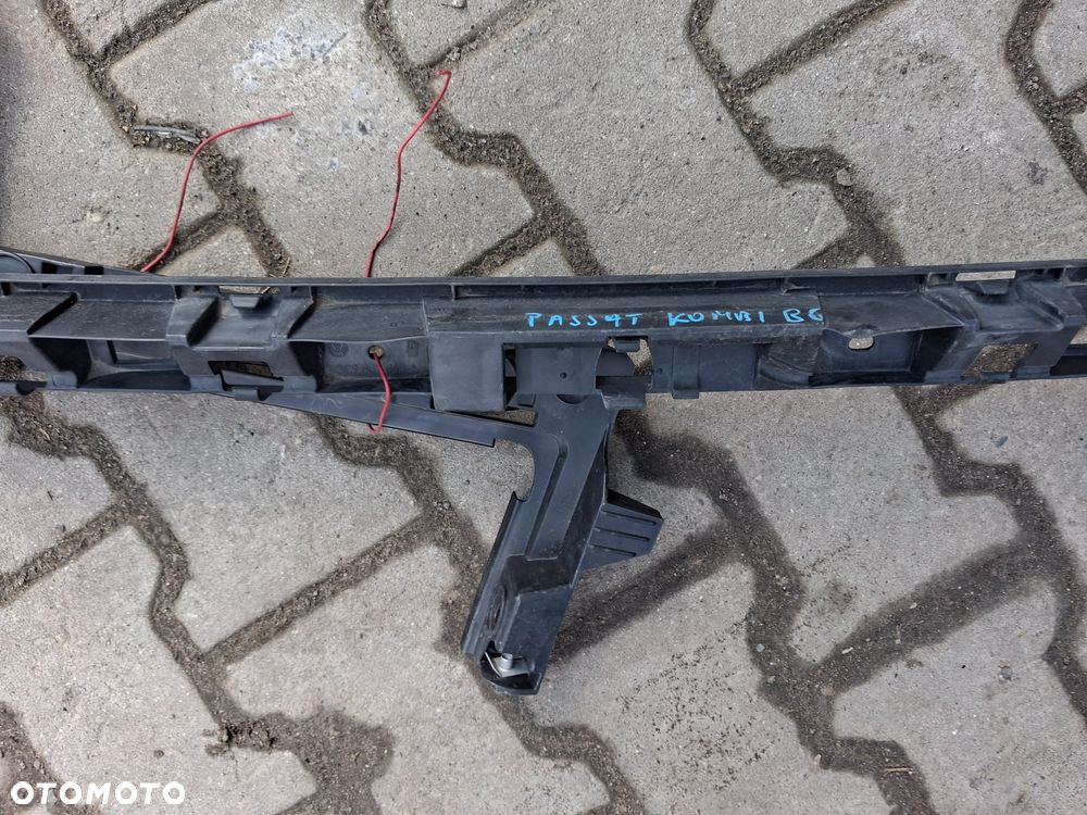 Ślizgi zderzaka tył PASSAT B6 kombi  3C9807863A - 1