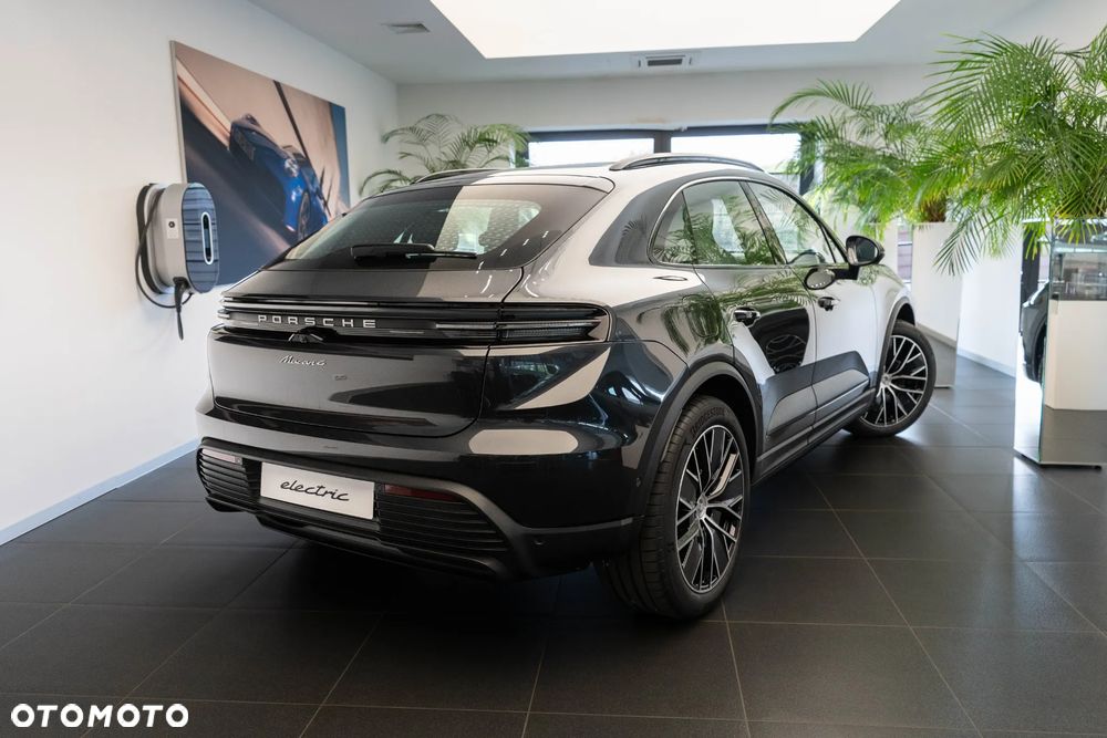 Porsche Macan - 38