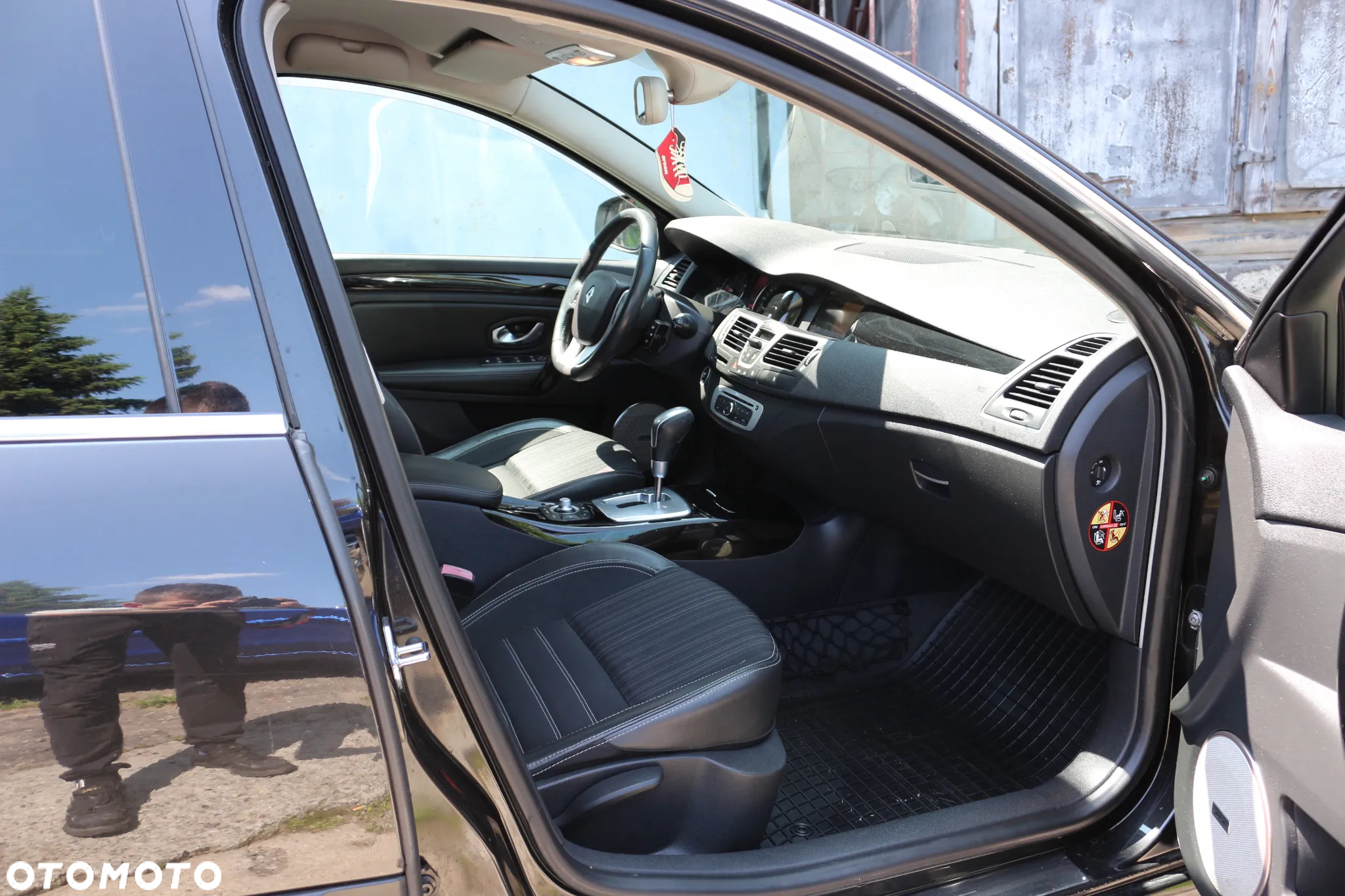 Renault Laguna 2.0 dCi Bose Edition - 9
