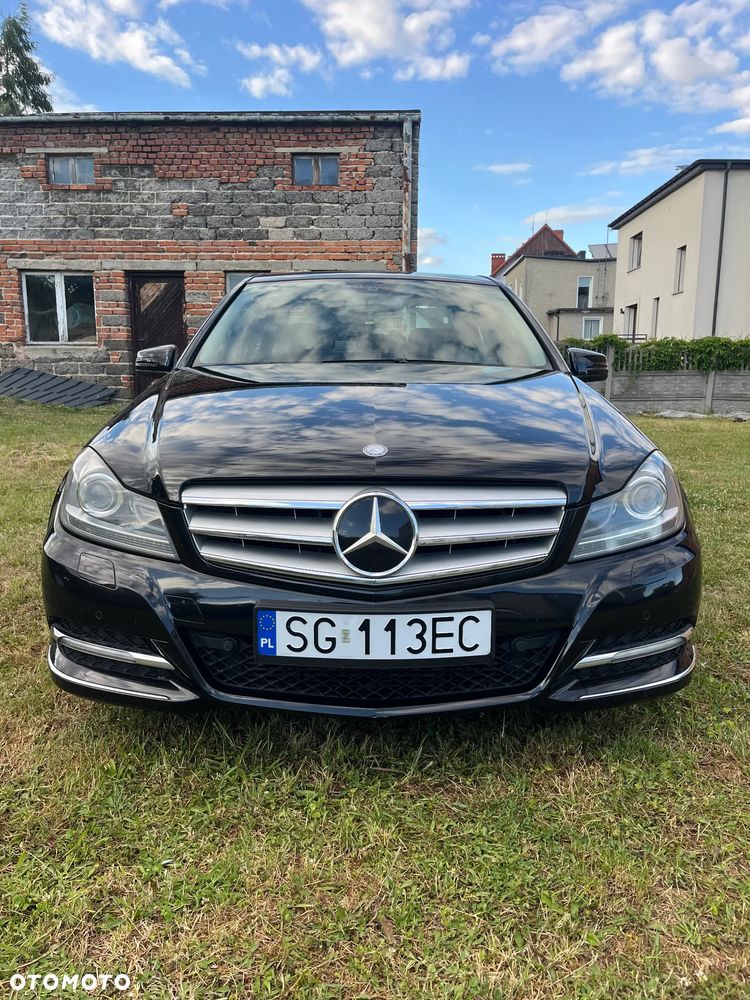 Mercedes-Benz Klasa C 250 CGI BlueEff Avantgarde - 6