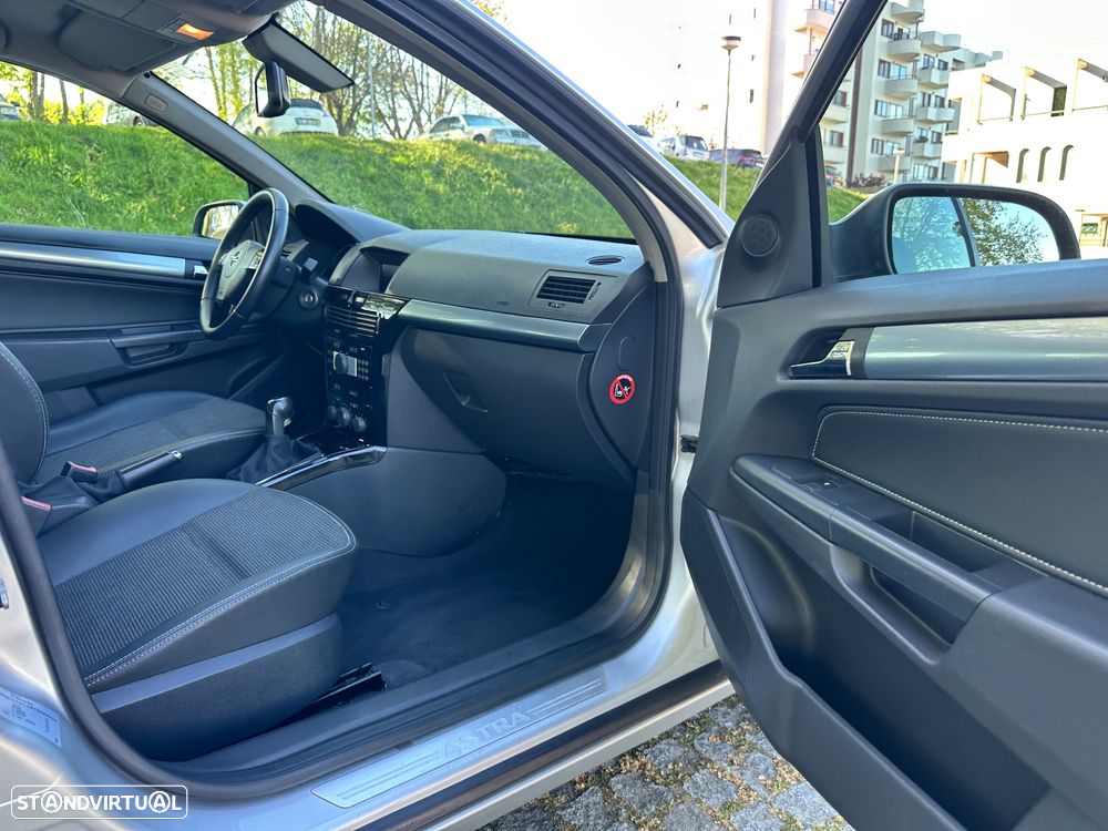 Opel Astra 1.7 CDTI Cosmo - 28