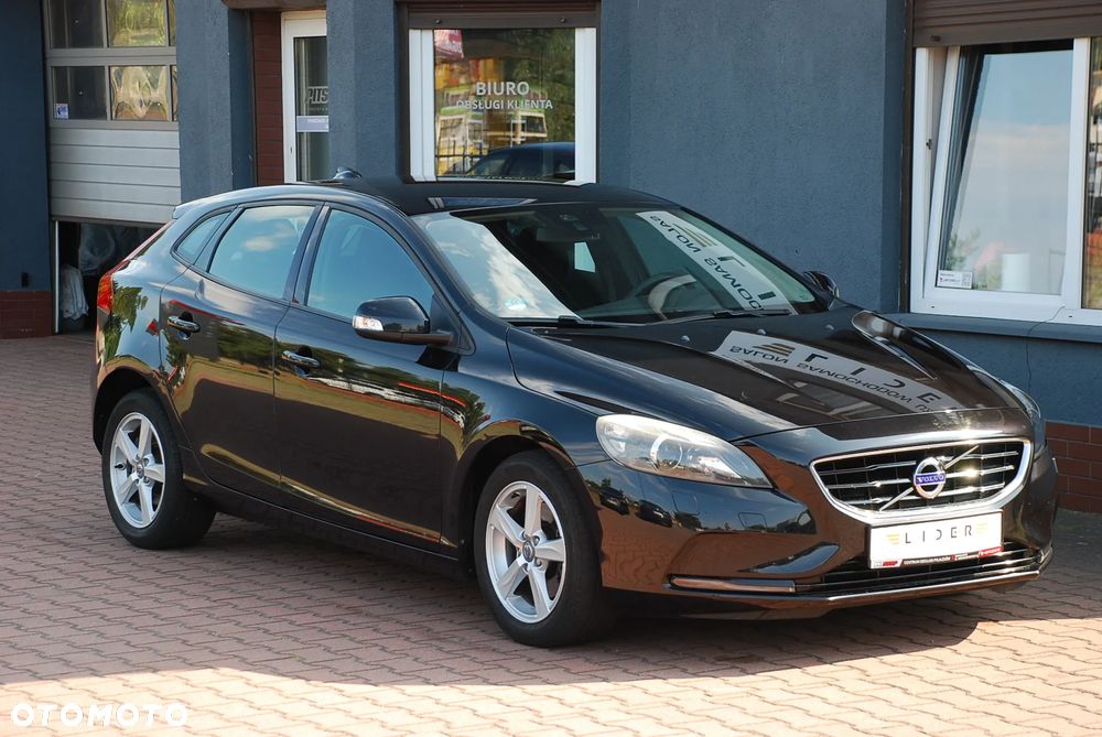 Volvo V40 T2 - 1