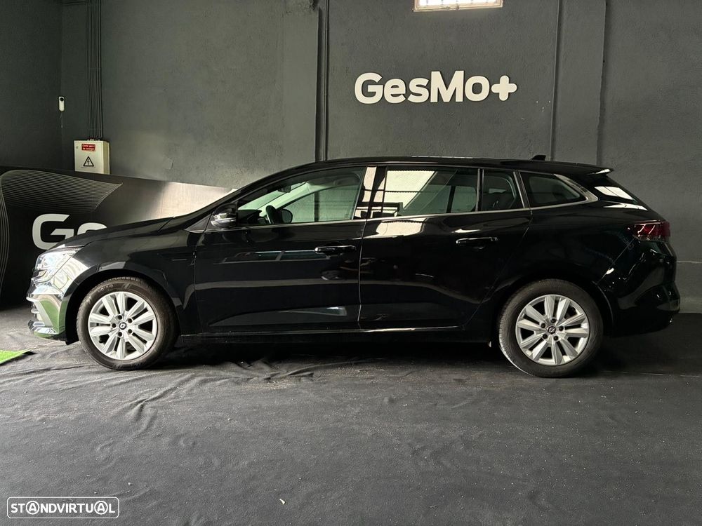 Renault Mégane Sport Tourer 1.5 Blue dCi Equilibre EDC - 4