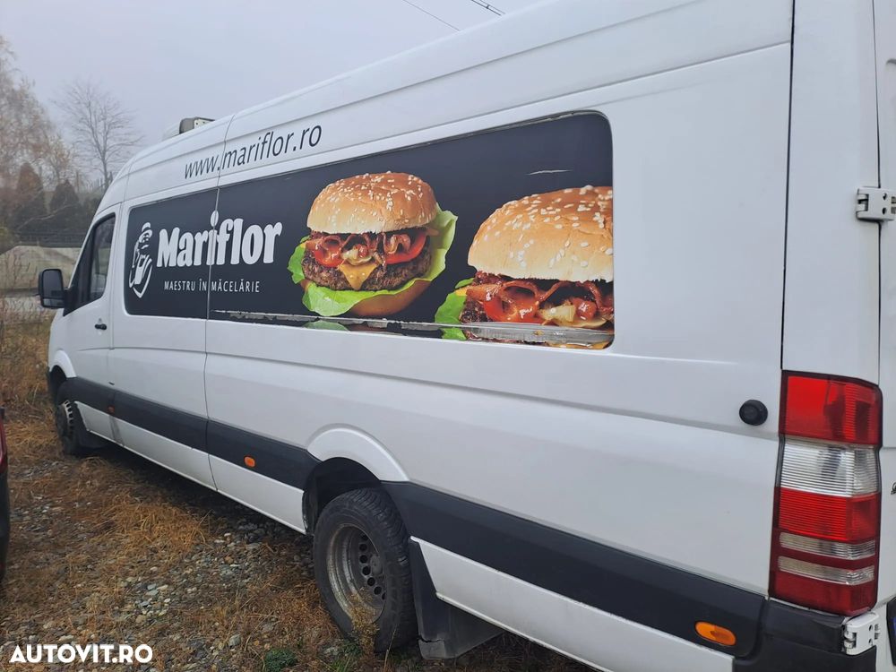 Mercedes-Benz Sprinter - 2