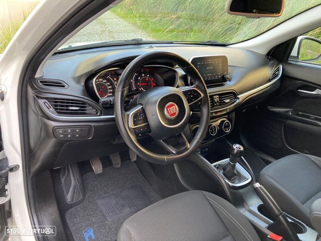 Fiat Tipo Station Wagon 1.3 M-Jet Lounge - 12